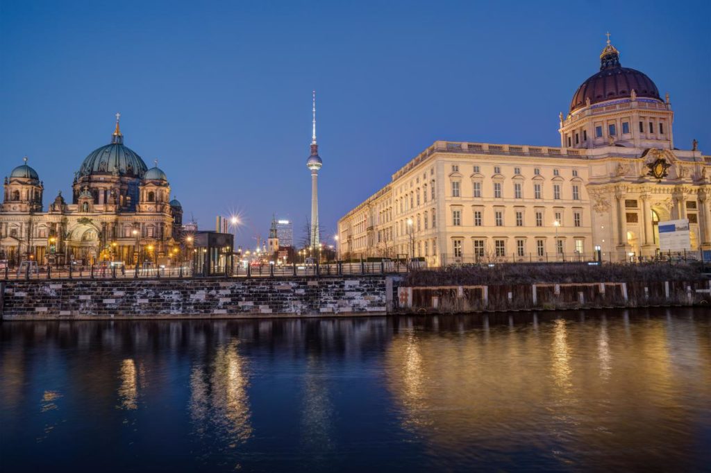 Berliin city by night