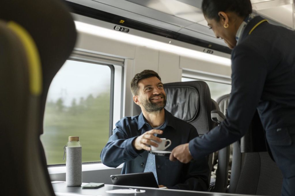 Serving a customer in Eurostar Plus
